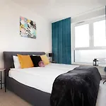 Elite Cityview Center Apartment *