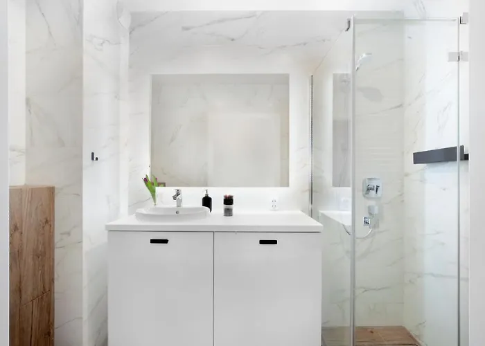 Elite Cityview Center *